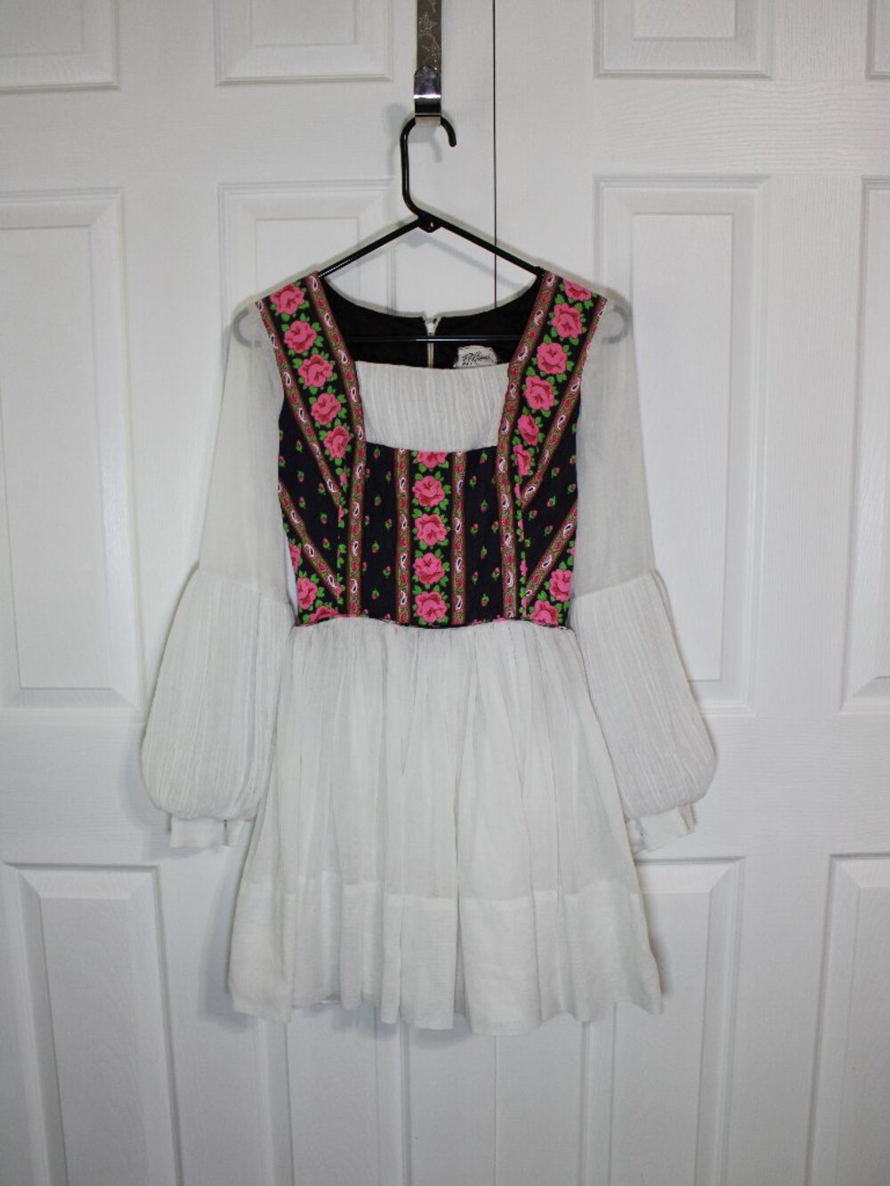 Vintage Pat Richards Peasant Style Blouse Dress with Balloon Sleeves